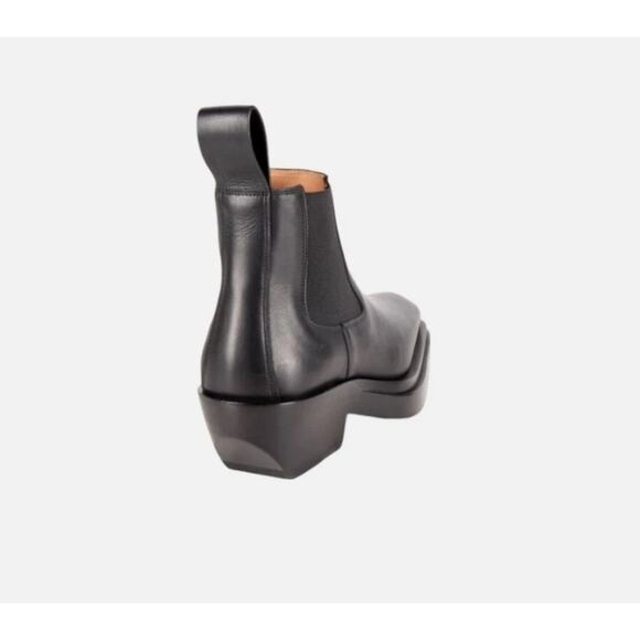 $1,800 NIB Bottega Veneta Black Leather Block Heel Chelsea Boots Size 38.5(5.5) main image 5